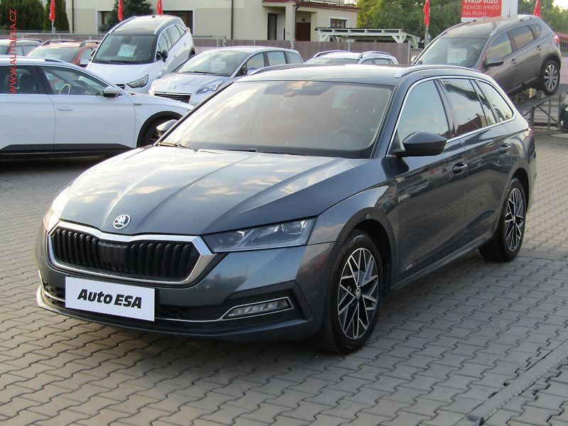 Škoda Octavia (2021) 2.0 TDi, ČR, Stylem, DSG, LED - fotka 3 z 24