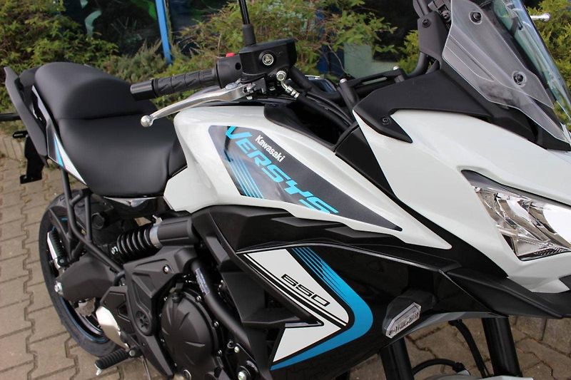 Kawasaki Versys 650 (2025) MY 2025 SKLADEM - fotka 3 z 9
