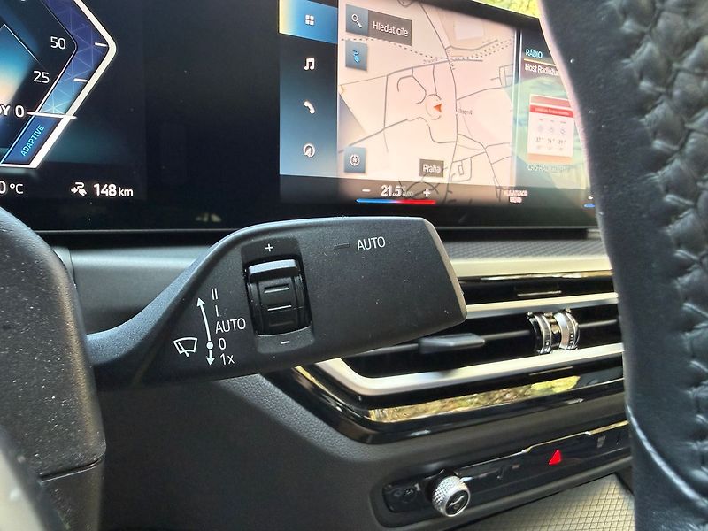 BMW Ostatní eDrive 40 LASER H&K HUD Mpaket - fotka 36 z 45