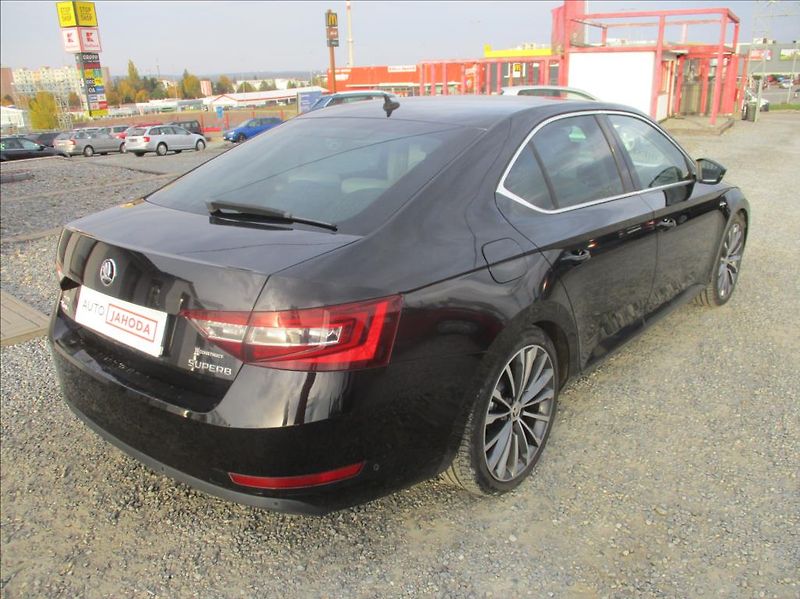 Škoda Superb 2,0 TDI, L&K,serv.historie,CZ - fotka 5 z 46