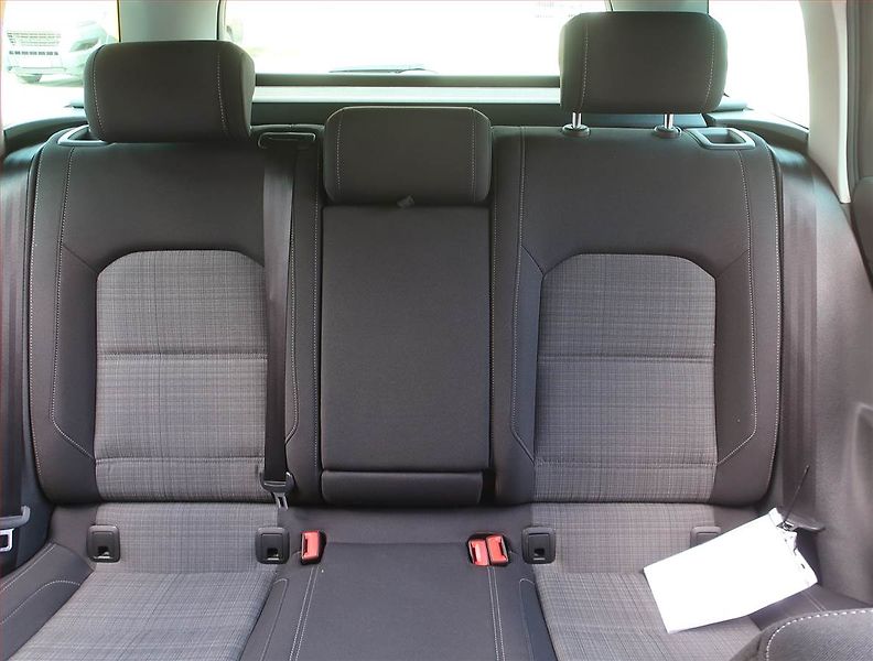 Volkswagen Passat (2021) Comfortline 2.0 TDI, Automat - fotka 10 z 22