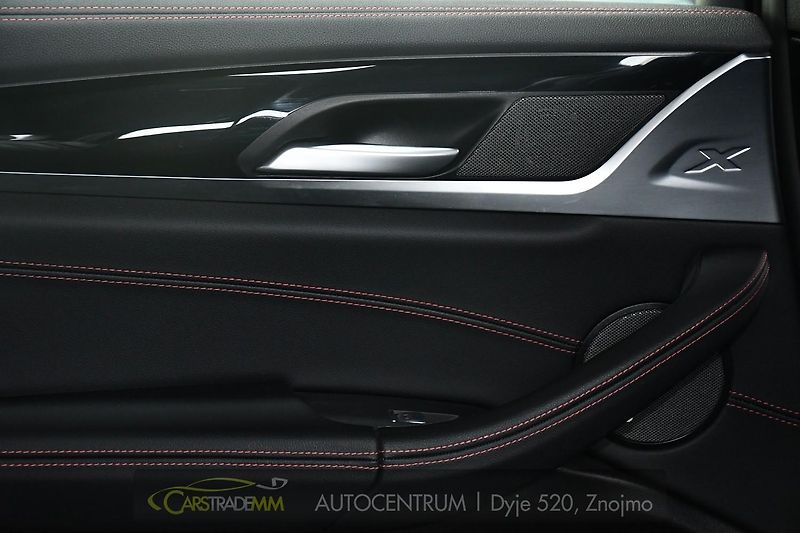 BMW X4 30d X-DRIVE M-SPORT KESSY - fotka 47 z 55