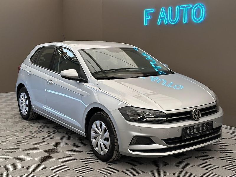 Volkswagen Polo (2022) 1.0i Comfort AUTOŠKOLA Přestav - fotka 1 z 24