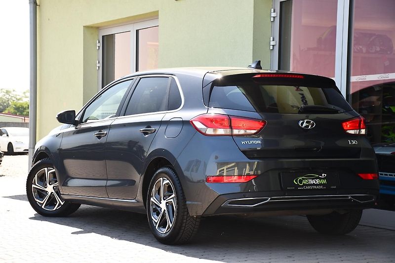 Hyundai i30 1,0T-GDi FAMILY SMART DCT ČR  - fotka 3 z 48