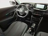 Peugeot 2008 (2022) 1.2 PureTech, Automat - náhled 7