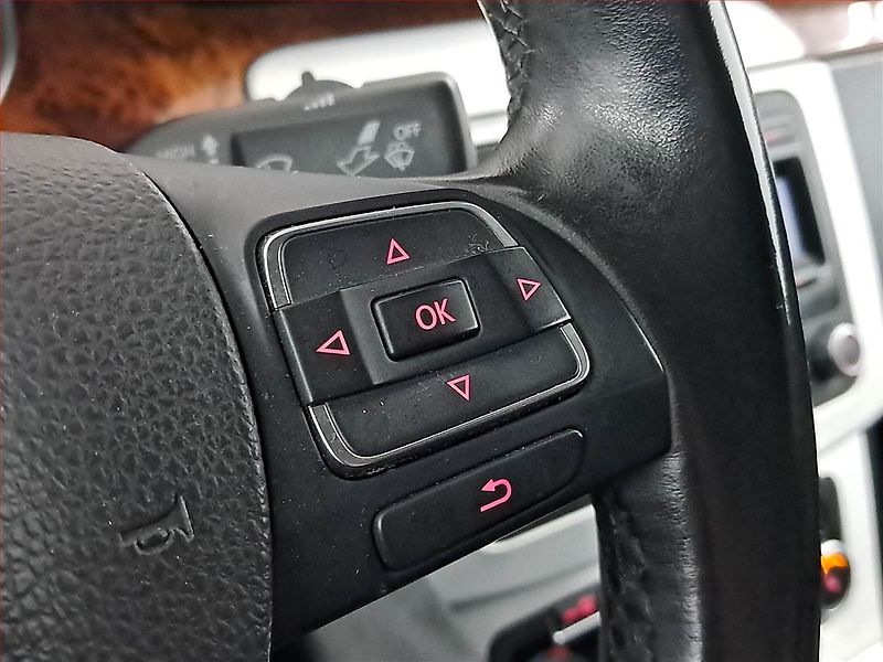 Volkswagen Passat CC (2009) 1.8 TSI, Tempomat - fotka 17 z 21