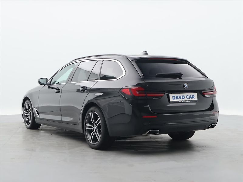 BMW Řada 5 2.0 D 140kW xDrive AT CZ - fotka 5 z 35