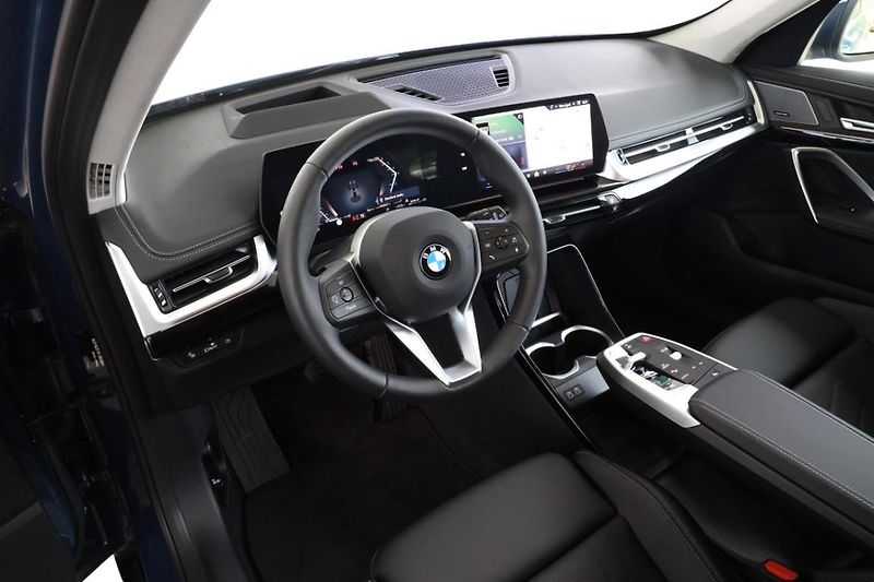 BMW X1 xDrive20d - fotka 2 z 24