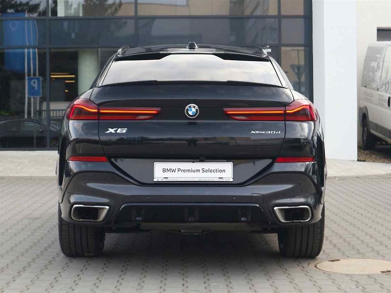 BMW X6 - fotka 5 z 10