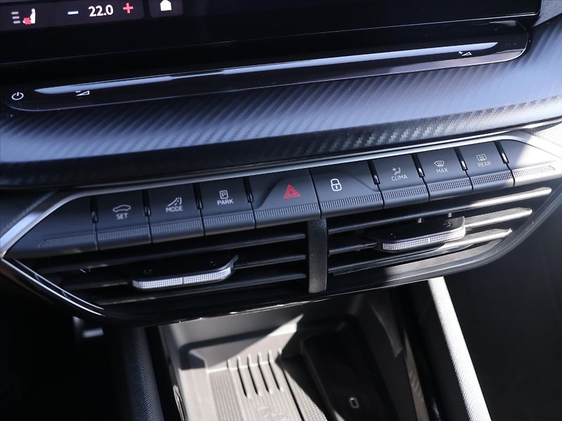 Škoda Octavia 2,0 TSI 195kW DSG RS DPH 1.Maj - fotka 25 z 34
