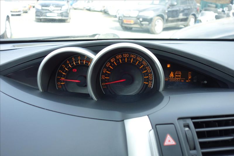 Toyota Verso 1,6 i 97KW, ČR, KLIMATIZACE. - fotka 21 z 31