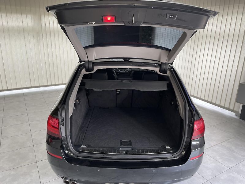 BMW Řada 5 2.0 D AT NAVI KŮŽE BI-XENON - fotka 27 z 28
