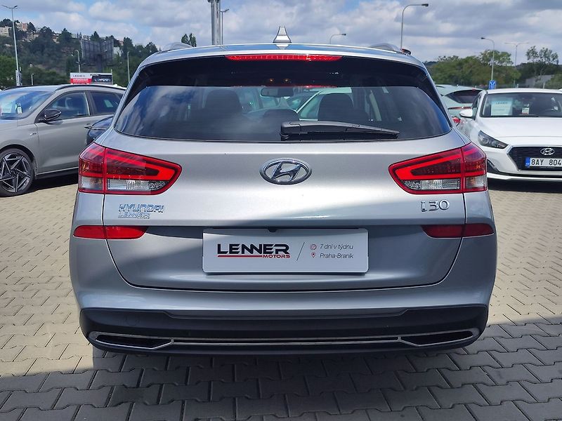 Hyundai i30 1.5 T-GDI/117kW Smart Navi - fotka 6 z 35