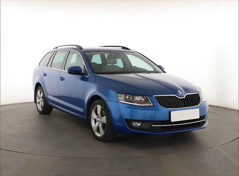 Škoda Octavia (2016) 1.4 TSI, Navi, Bi-Xenony - fotografie inzerátu