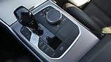 BMW Řada 3 318d Touring - náhled 16