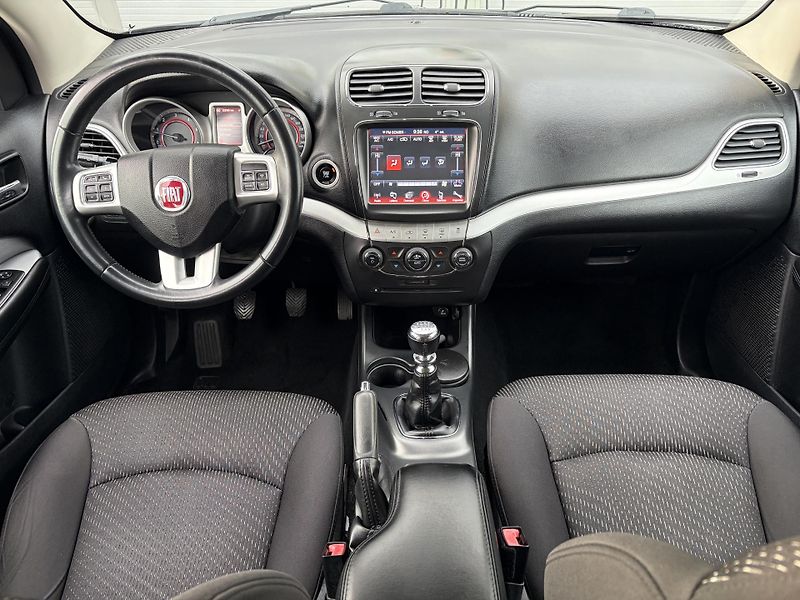 Fiat Freemont (2015) 103kW/MANUÁL/PLNÝ SERVIS/2WD - fotka 12 z 29