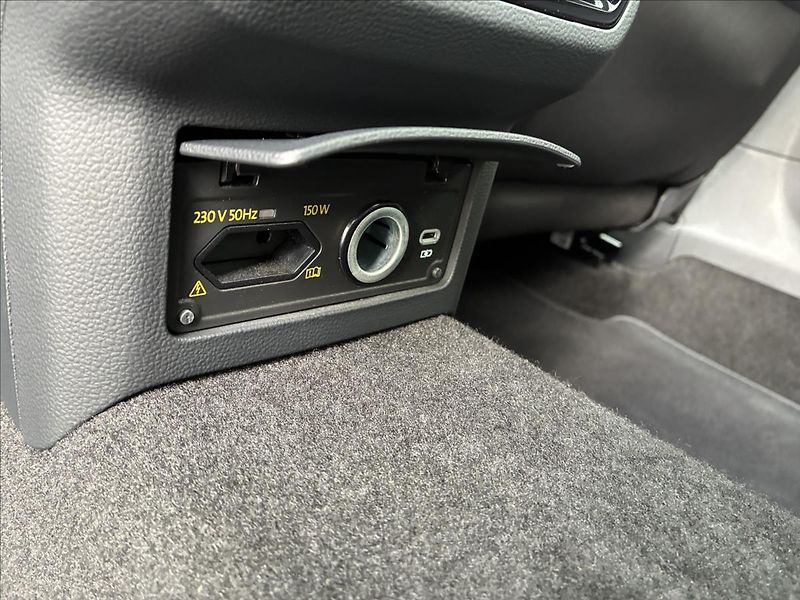 Volkswagen Arteon Shooting Brake 2,0 TDI PANORAMA WEBASTO TAŽNÉ - fotka 17 z 36