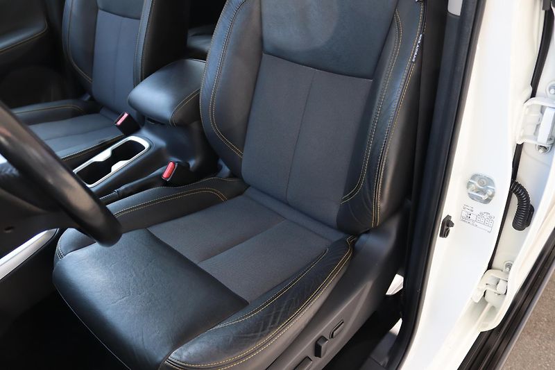 Nissan Navara 2.3dCi 4X4 AT 140kW DPH - fotka 22 z 50