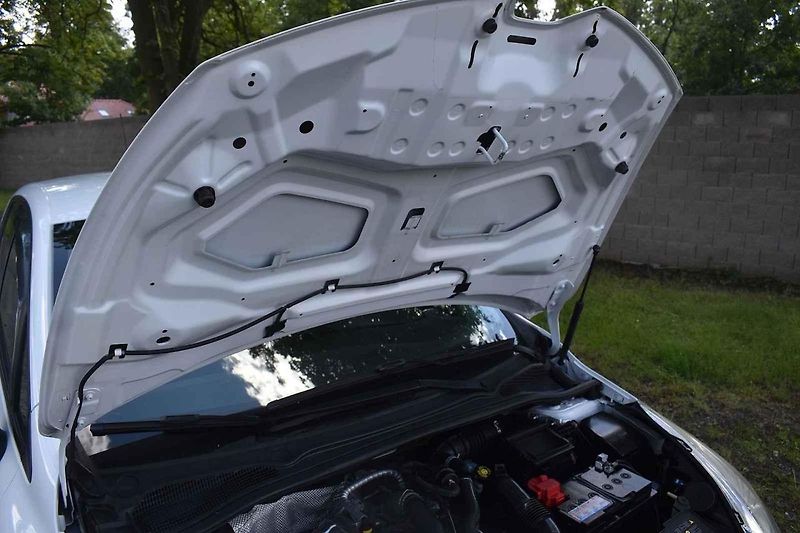 Renault Clio jezdí dobře jak na kvalitním, tak i na horším povrchu.