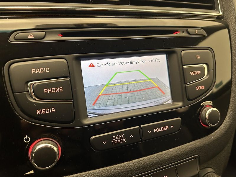 Kia Ceed 1.6 CRDI EXCLUSIVE - fotka 14 z 25