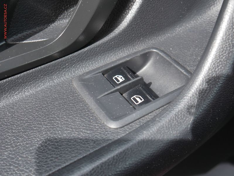 Škoda Roomster (2012) 1.2TSi, ČR, Ambition, AC - fotka 10 z 15