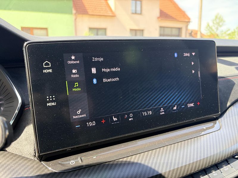 Škoda Octavia RS 180KW MATRIX CANTON HUD - fotka 35 z 54