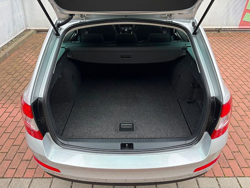 Škoda Octavia 1.4 TSi Style, Serviska, TOP - fotka 10 z 27