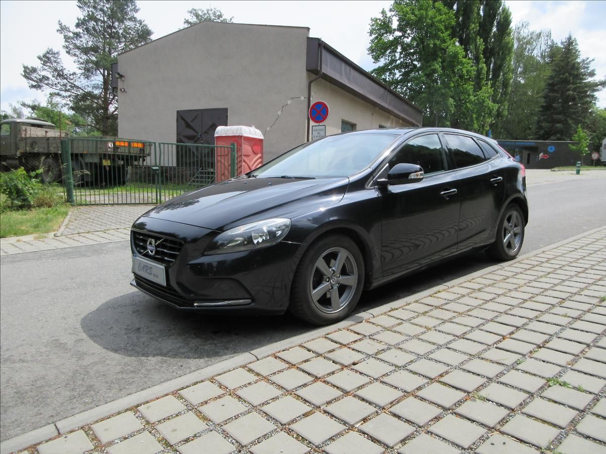 Volvo V40 1,6 D D2, 84Kw, Klima, park.sy