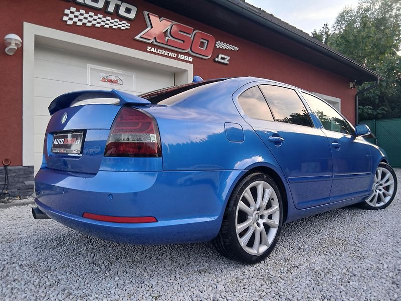 Škoda Octavia 2.0 TFSi RS - fotka 3 z 33