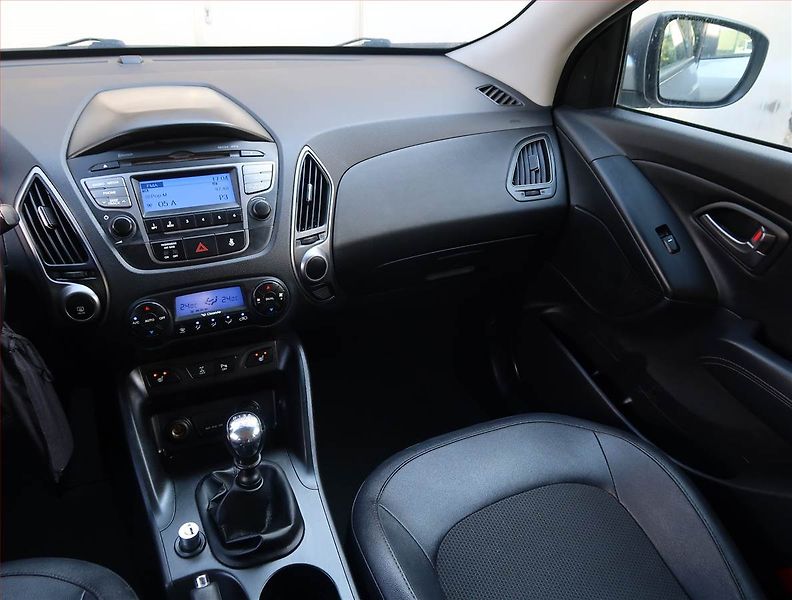Hyundai ix35 (2014) 2.0 GDI, 4X4, Kůže, Tempomat - fotka 8 z 20