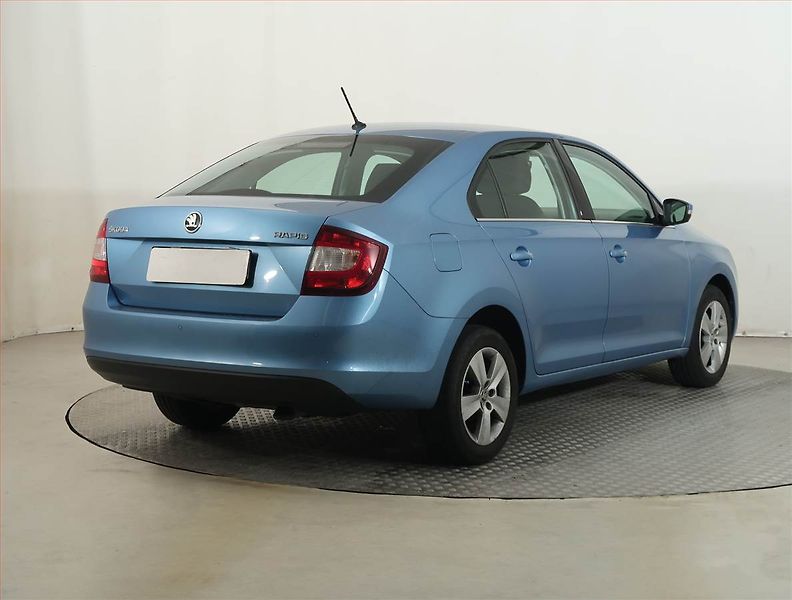 Škoda Rapid (2018) Style 1.0 TSI, Serv.kniha - fotka 5 z 13