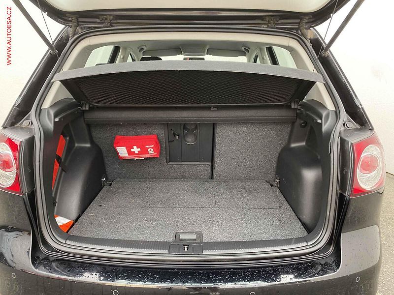 Volkswagen Golf Plus (2010) 1.6 i, Comfortline, park - fotka 7 z 16
