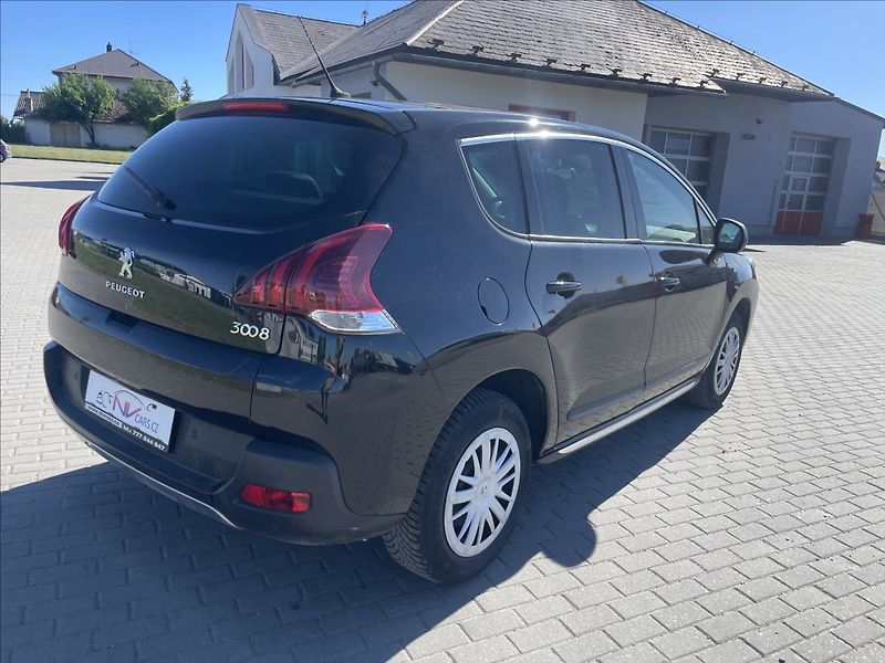 Peugeot 3008 1,6 THP 121kw ALLURE GPS PANOR - fotka 4 z 40