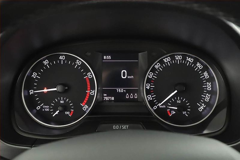 Škoda Fabia (2018) Ambition Plus 1.0 TSI - fotka 8 z 12