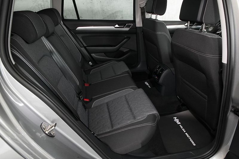 Volkswagen Passat 2.0TDI 110kW DSG IQ ACC Tažné - fotka 10 z 29
