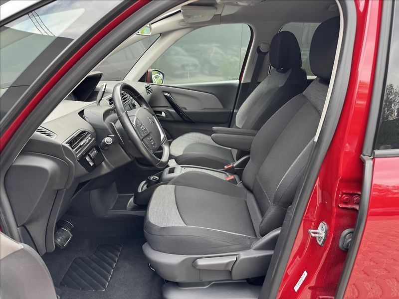 Citroën Grand C4 SpaceTourer 1,2 PT130 EAT8 Feel 7MÍSTNÉ - fotka 11 z 32