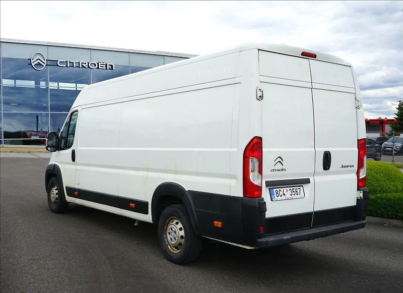 Citroën Jumper 2,0 BlueHDI 160  Furgon L4H2 - fotka 3 z 17
