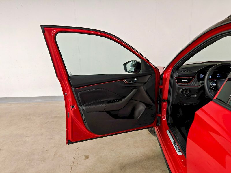 Škoda Kamiq (2025) 1.5 TSI 110 kW DSG Monte Carlo - fotka 20 z 29