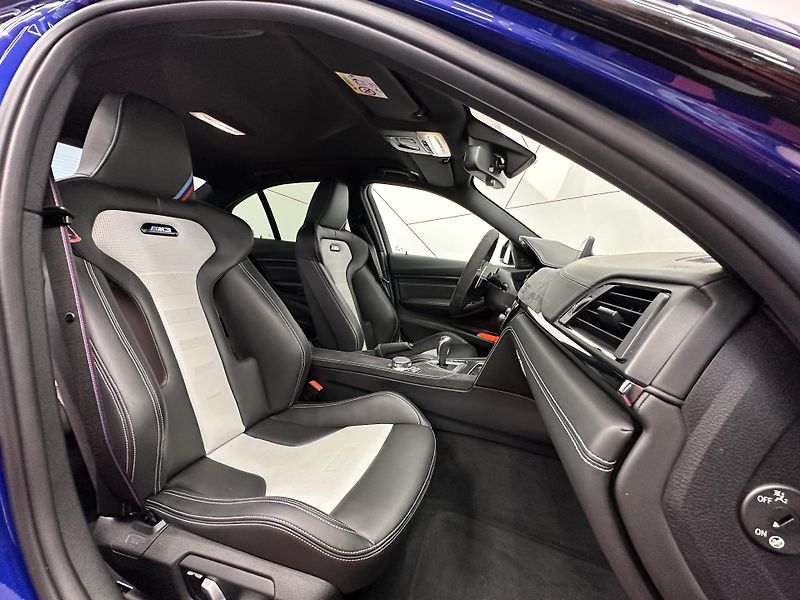 BMW M3 (2019) CS*HUD*KARBON. BRZDY*1.MAJITEL - fotka 9 z 12
