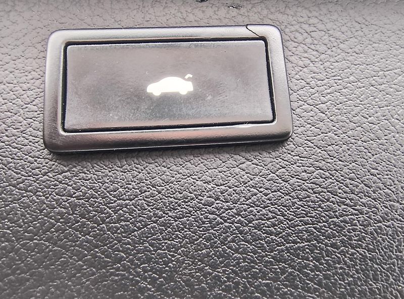 Audi A6 (2008) 3.0 TDI Q AT/NAVI/VZDUCH/KŮŽE - fotka 16 z 52