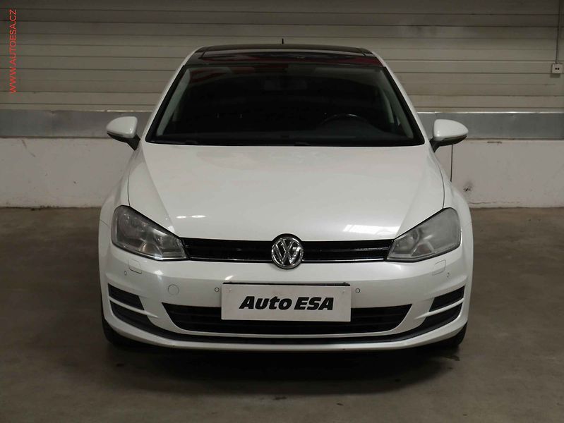 Volkswagen Golf (2014) 1.2TSI, Navi, tempo, park - fotka 2 z 20