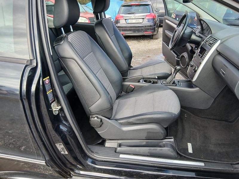 Mercedes-Benz Třídy A 1.7i, Avantgarde  - fotka 22 z 28