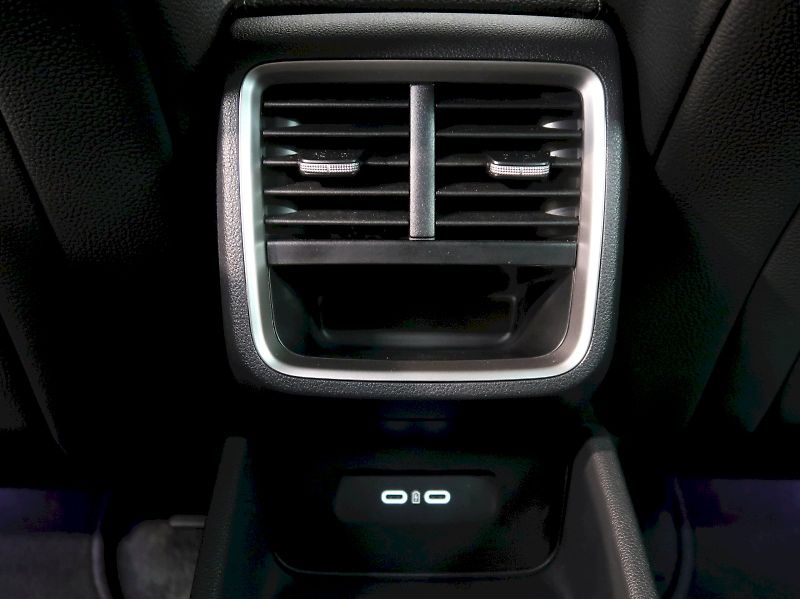 Škoda Octavia (2025) EXCLUSIVE 1.5TSI M-HEV 110KW D - fotka 44 z 47