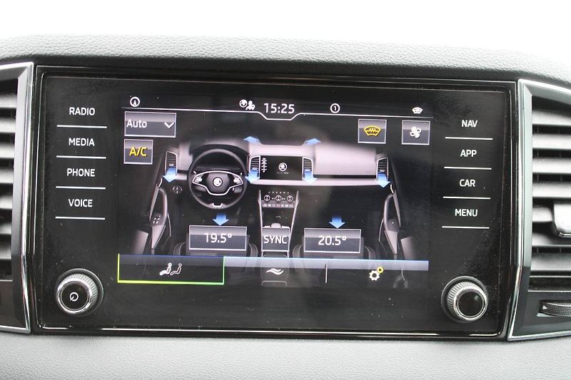 Škoda Karoq (2023) 1.5 TSI 110kW DSG záruka - fotka 7 z 32