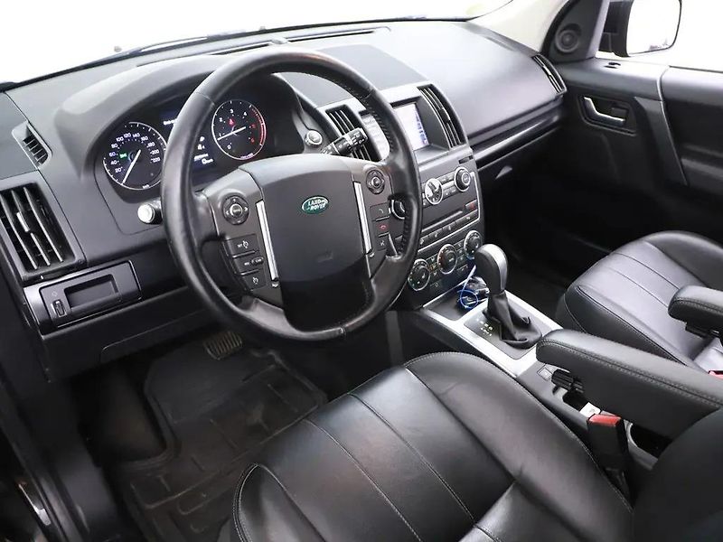 Land Rover Freelander 2.2 TD4 Aut. Prestige TZ 1.Maj - fotka 3 z 13
