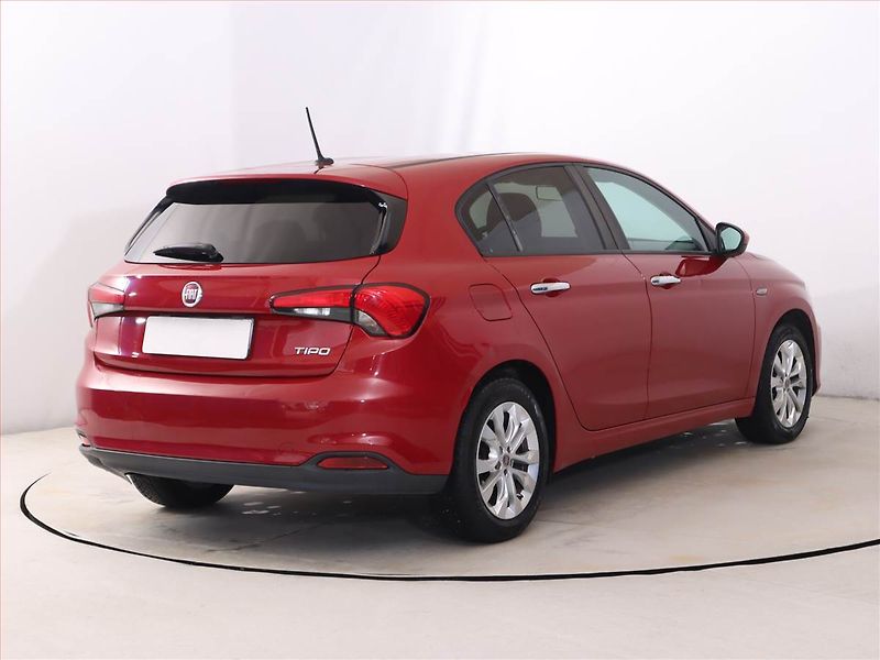 Fiat Tipo (2017) 1.4 16V, Serv.kniha, Tempomat - fotka 5 z 19
