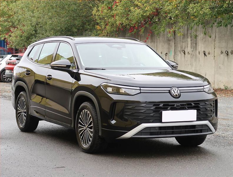 Volkswagen Tayron (2026) 1.5 eTSI, digi klima - fotka 1 z 32