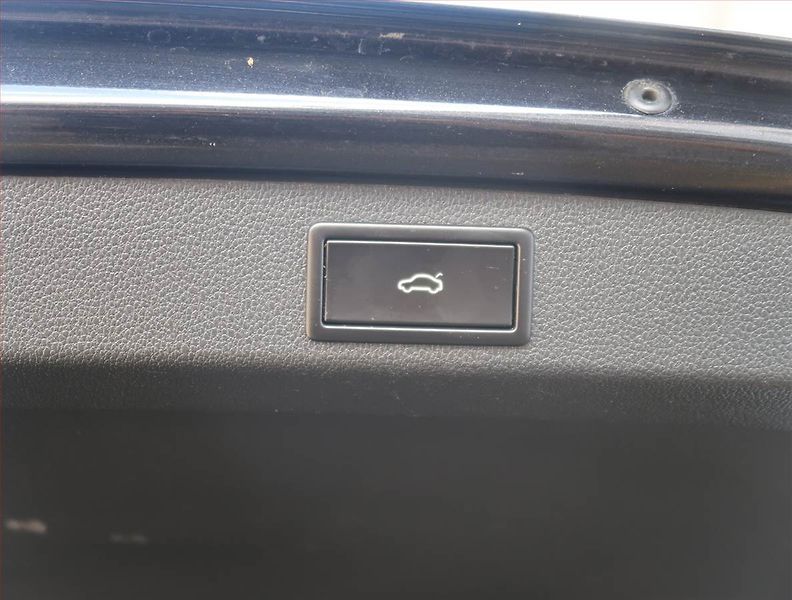 Škoda Superb (2018) 2.0 TDI, Automat, Kůže, Navi - fotka 22 z 26