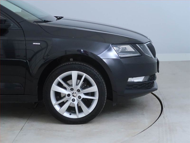 Škoda Octavia (2018) Clever 2.0 TDI, Tempomat - fotka 12 z 15