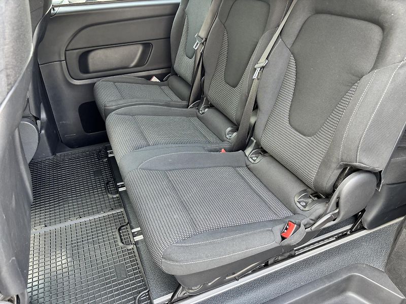 Mercedes-Benz Třídy V (2021) 220dA 120kW, 7míst, ČR, DPH - fotka 17 z 20
